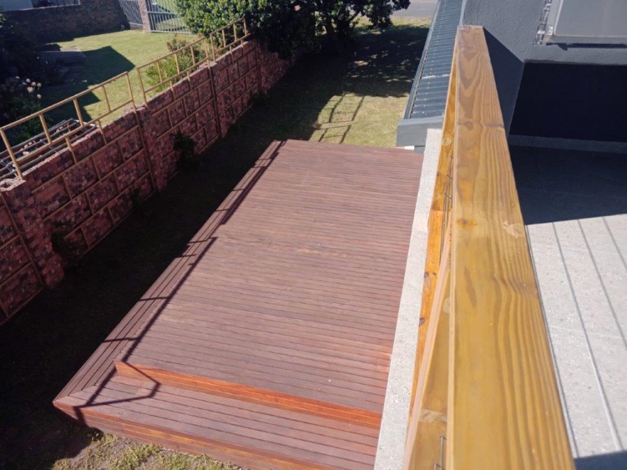 4 Bedroom Property for Sale in Aston Bay Eastern Cape